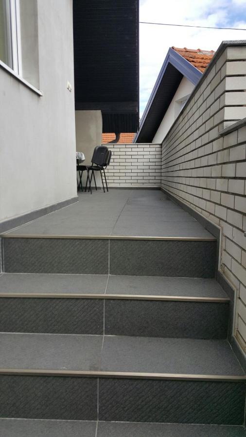 Apartmani Malina 3 Bijeljina Exteriér fotografie